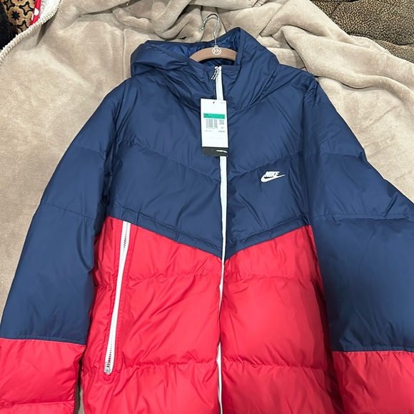 Men’s Nike Storm Fit Puffer jacket - Picture 1 of 5